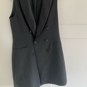 zara black Sleevless Blazer